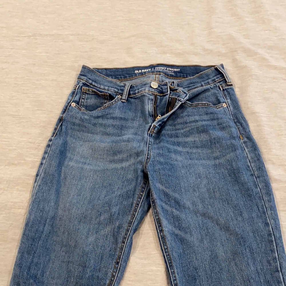 Old Navy Perfect Straight Mid-Rise Jeans